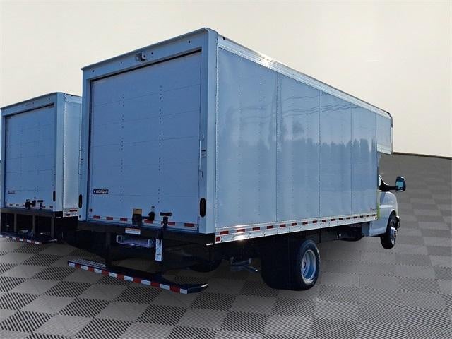 2025 Chevrolet Express Cutaway 3500 Base