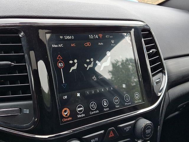 2021 Jeep Grand Cherokee Laredo X 4x4