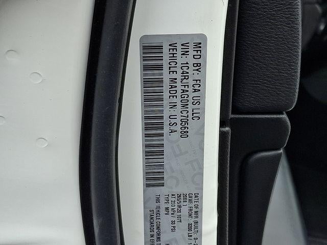 2021 Jeep Grand Cherokee Laredo X 4x4