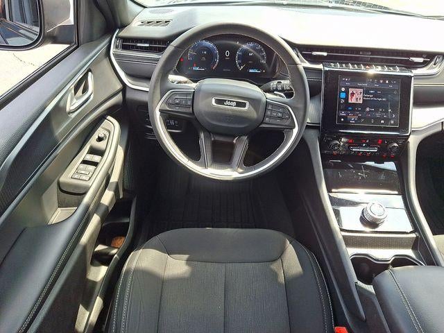 2024 Jeep Grand Cherokee L Laredo 4x4
