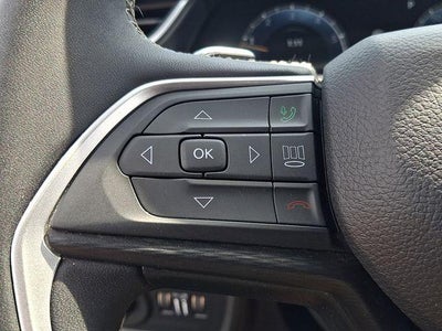 2024 Jeep Grand Cherokee L Laredo 4x4