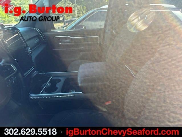 2022 RAM 1500 Big Horn Crew Cab 4x4 5'7" Box