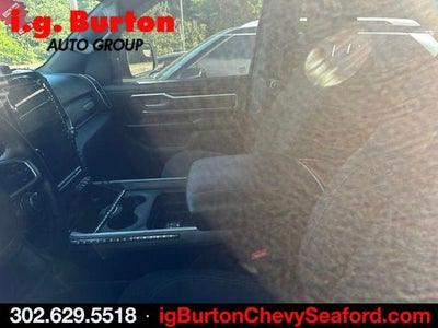2022 RAM 1500 Big Horn Crew Cab 4x4 5'7" Box