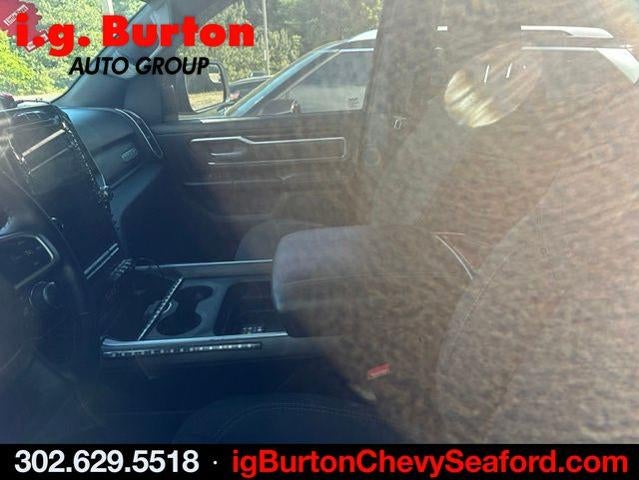 2022 RAM 1500 Big Horn Crew Cab 4x4 5'7" Box