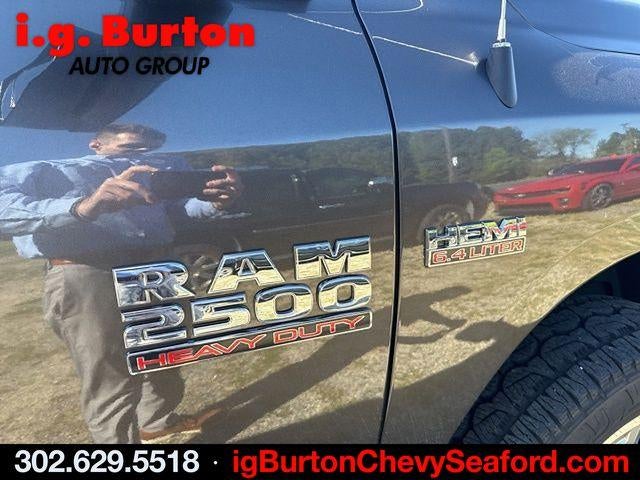 2018 RAM 2500 Big Horn Crew Cab 4x4 8' Box