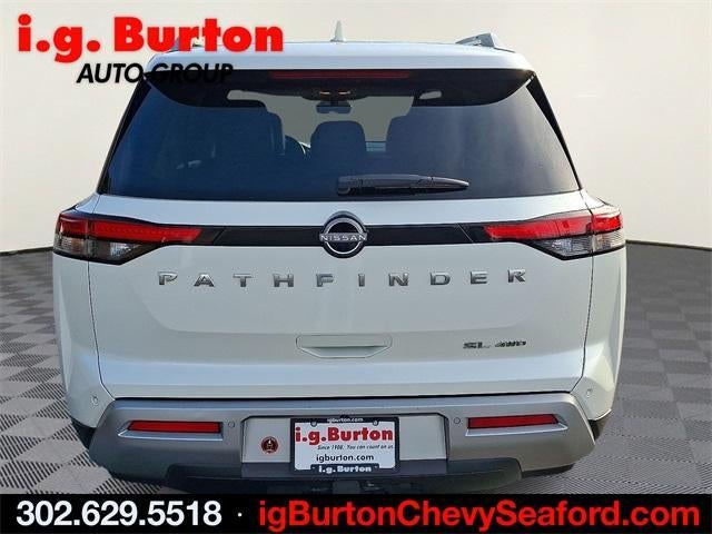 2023 Nissan Pathfinder SL