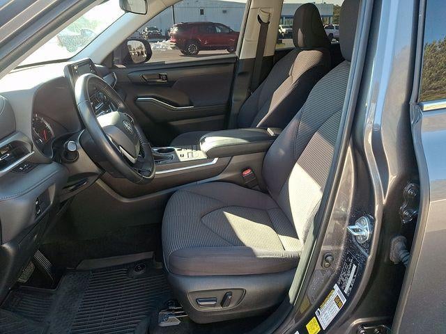 2022 TOYOTA TRUCK HIGHLANDER LE