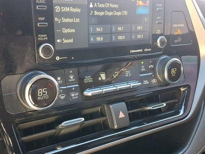 2022 TOYOTA TRUCK HIGHLANDER LE