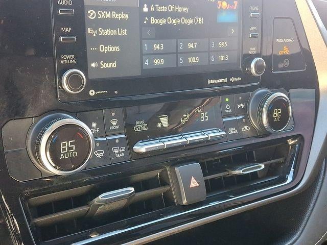 2022 TOYOTA TRUCK HIGHLANDER LE