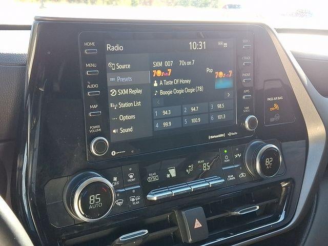 2022 TOYOTA TRUCK HIGHLANDER LE