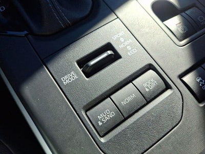 2022 TOYOTA TRUCK HIGHLANDER LE