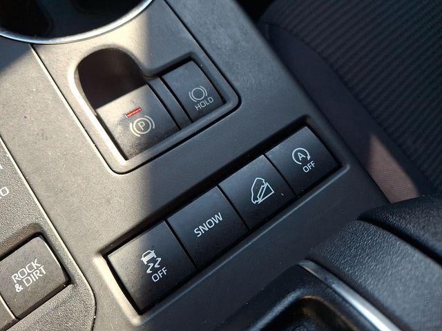 2022 TOYOTA TRUCK HIGHLANDER LE