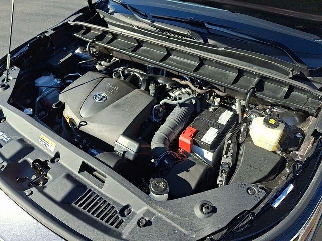 2022 TOYOTA TRUCK HIGHLANDER LE