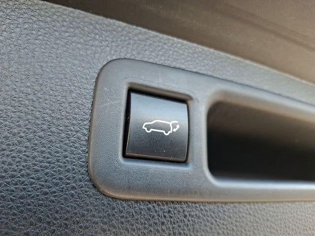 2022 TOYOTA TRUCK HIGHLANDER LE