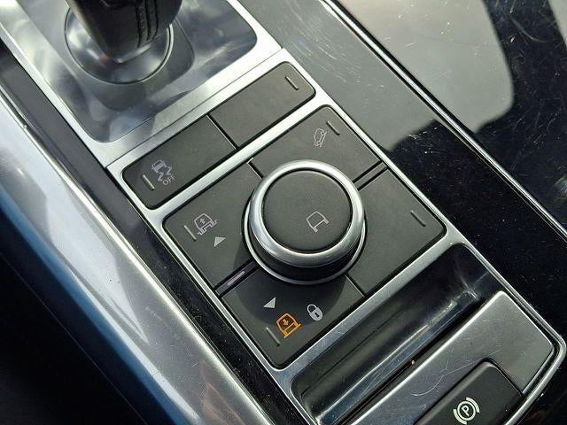 2022 Land Rover Range Rover Sport HSE Silver Edition