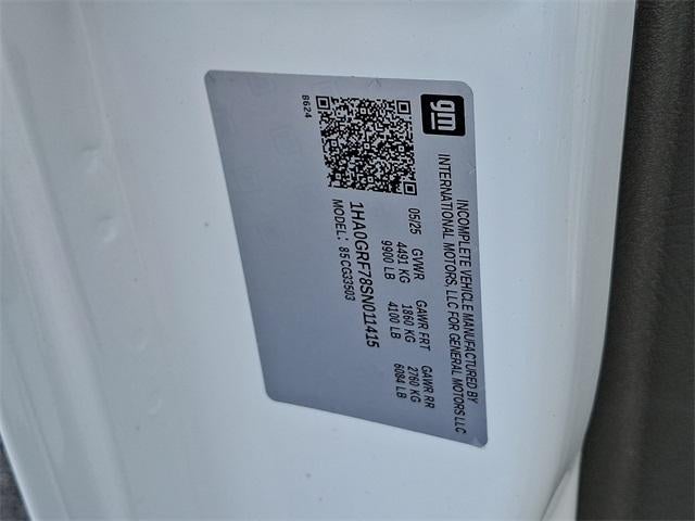 2025 Chevrolet Express Cutaway 3500 Base