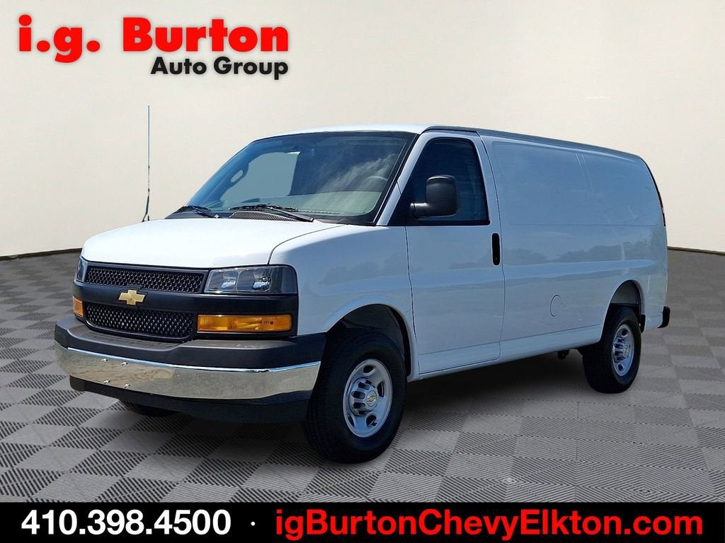 2026 Chevrolet Express Cargo WT