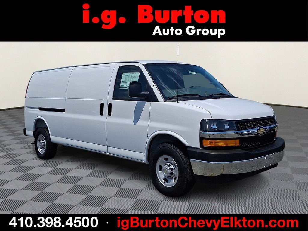 2026 Chevrolet Express Cargo WT