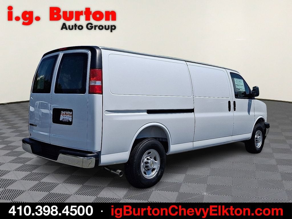 2026 Chevrolet Express Cargo WT