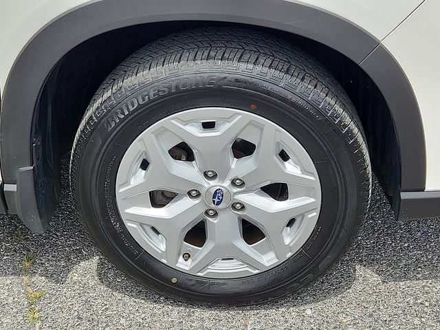 2023 Subaru Forester Base