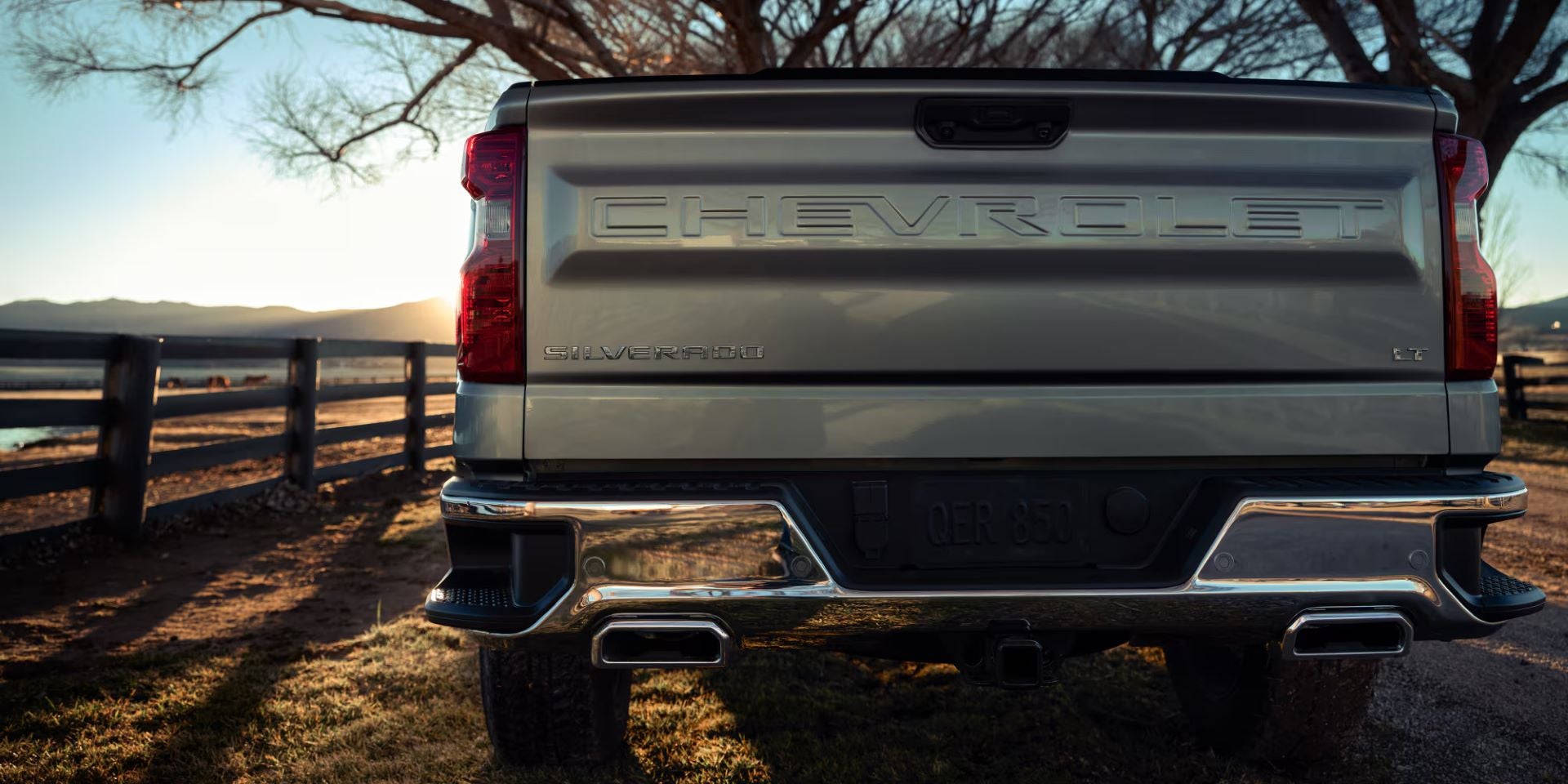 close up of screen of a tailgate of a 2025 Chevrolet Silverado at sunset
